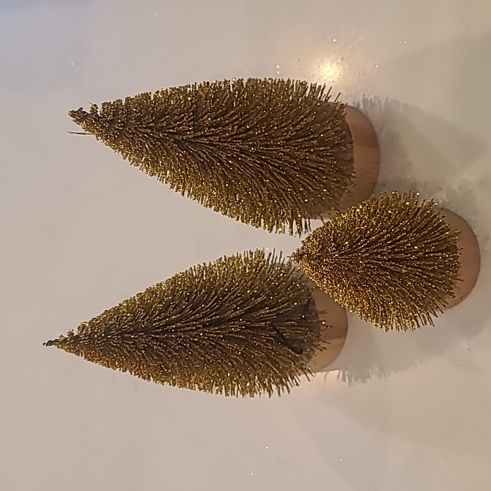 NWOT Pottery Barn Mini Set Bottlebrush Gold Trees